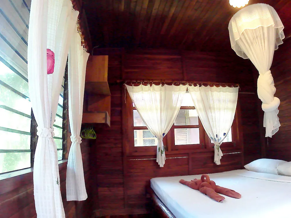 Nice & Easy House Hotel Koh Lanta