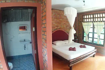 Nice & Easy House Hotel Koh Lanta